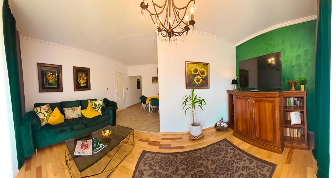Sarada Boutique Luxury Apartment Ντέβα Εξωτερικό φωτογραφία